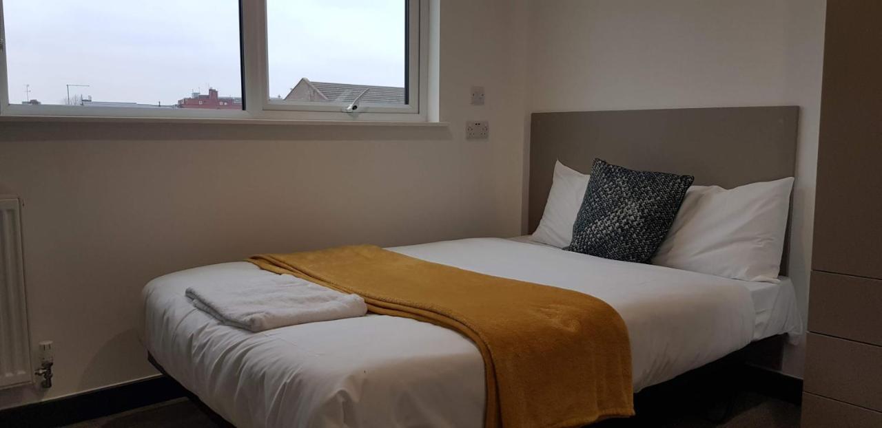 Peace Apartments - Luton Лутън Екстериор снимка